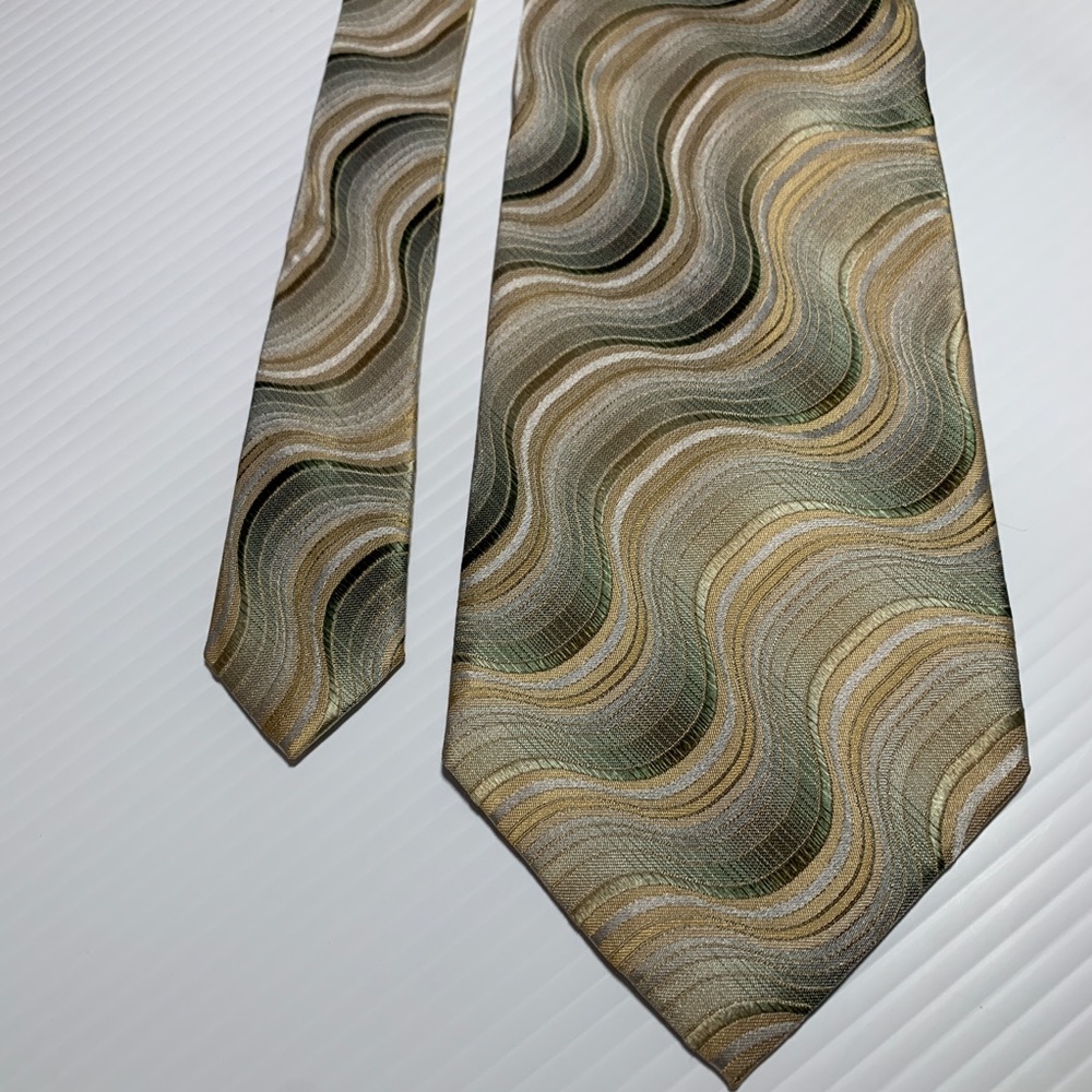 Necktie bundle and save